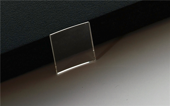 藍(lán)寶石玻璃的主流切割技術(shù)
